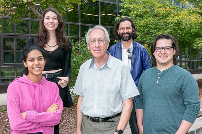 _D3_8653 800 quantum SQSH Dr. Erik Lucero with Professor Martin Huber and other CU Denver faculty.