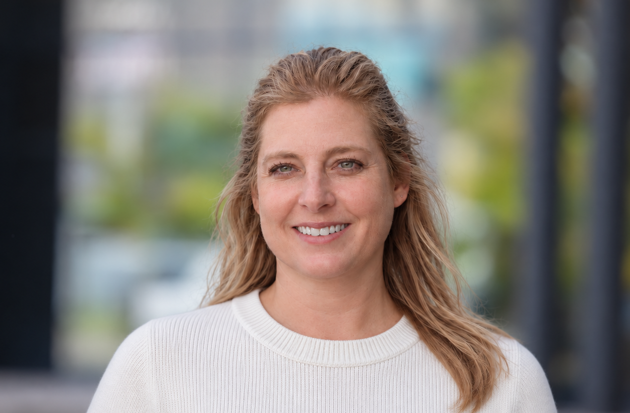 Chelaine Hoffer headshot